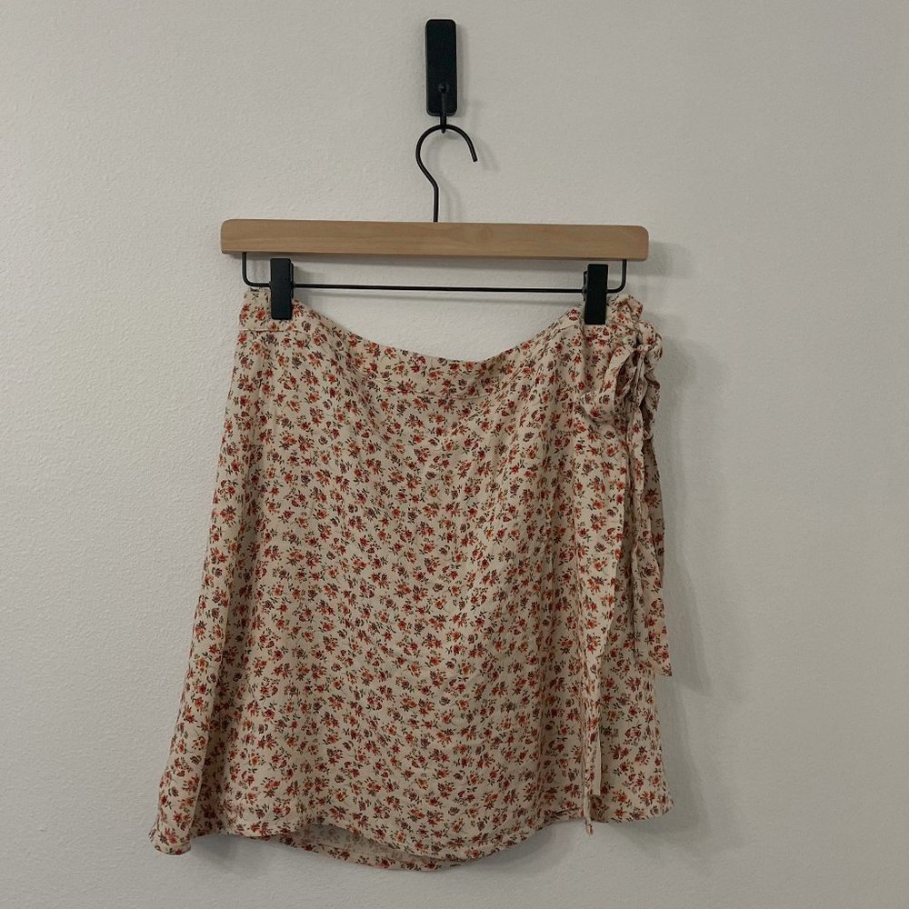 NWT American Eagle Floral Wrap Skirt
